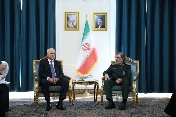 سرلشکر محسن رضایی: ما شروطمان را گفتیم اما ترامپ قادر به تصمیم‌گیری نیست