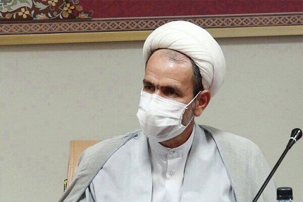 به‌جای ورزشکارانی که سرودملی نمی‌خوانند جوانان انقلابی و مومن فراوان داریم