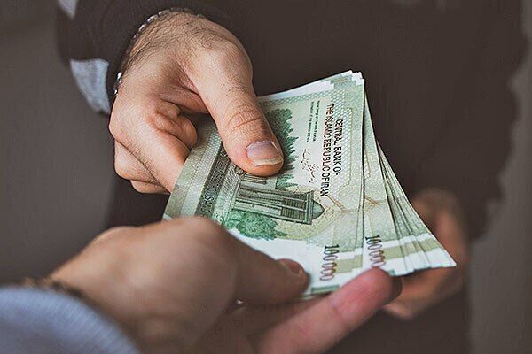 حداقل عیدی ۱۴میلیون تومان است