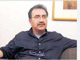 دختر پرویز صداقت: هنوز نمی‌دانیم چرا پدرم بازداشت شده است؛ تاکنون تماشی از او نداشته‌ایم