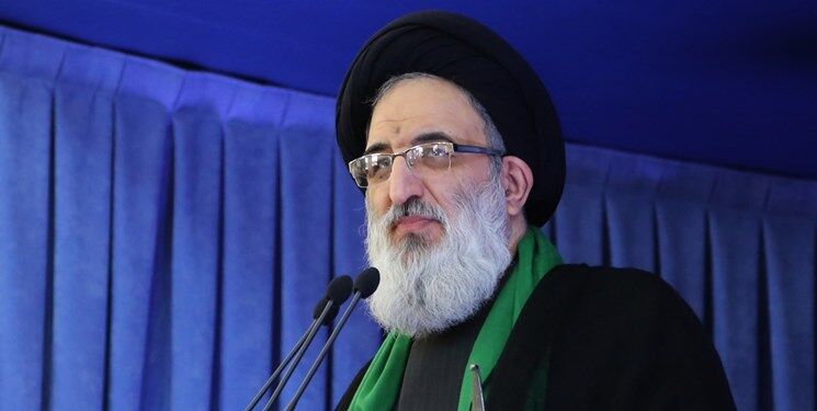 خطبه‌های نماز جمعه کرج دشمنان را عصبانی کرده است