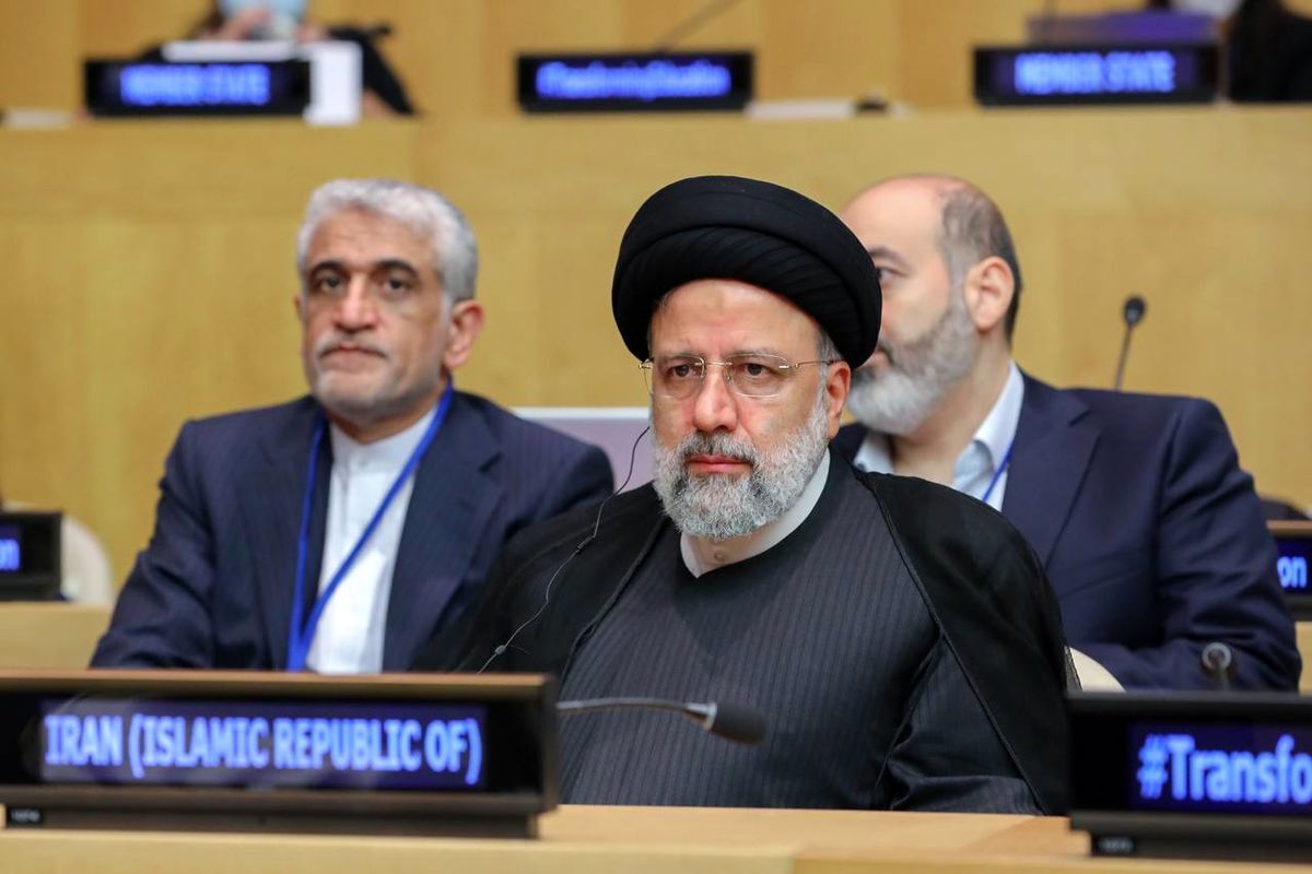 کسانی که فکر می‌کنند سازمان ملل جای منبر رفتن نیست کوته‌فکر هستند/ آقای رئیسی همه خبرنگارها را مبهوت کرد