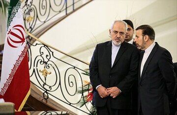 فرقی بین نگاه تندروهای داخل دولت با تندروهای خارج از آن، نسبت به ظریف وجود ندارد