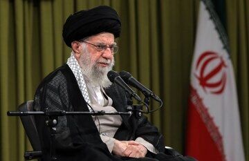 آغاز دیدار رهبر انقلاب با جمعی از مردم 5 استان؛ آغاز سخنرانی تا دقایقی دیگر