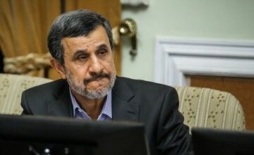اگر زودتر احمدی‌نژاد را جمع نکنیم، برای نظام هزینه خواهد شد؛ خطر او برای نظام از بنی‌صدر هم بیشتر است