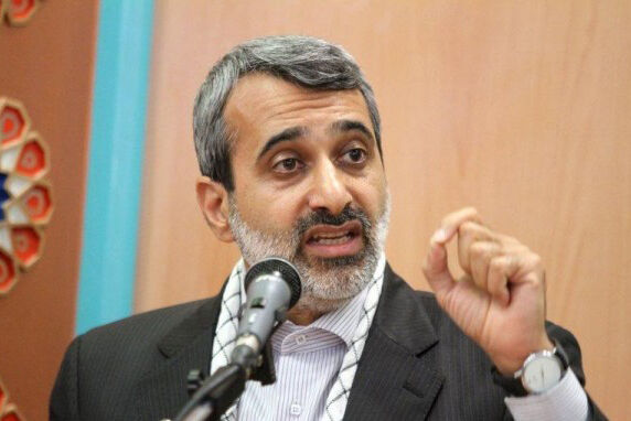 یک نماینده مجلس در نامه به رئیس‌ جمهوری: رئیس سازمان برنامه و وزیر آموزش و پرورش را عزل کنید
