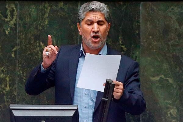 نماینده گرگان: دولت برای حذف ارز ترجیحی نمایندگان را قانع کند