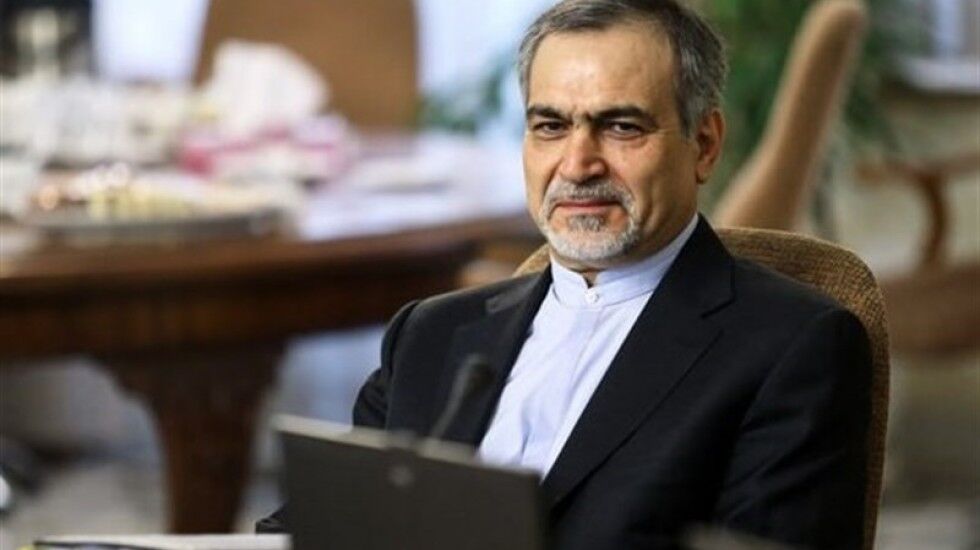 حسین فریدون به دلیل بیماری به مرکز خارج از زندان اعزام شده