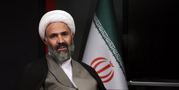 طرح مجلس برای روخوآنی قرآن در دستگاه‌ها؛ تکلیف به 4 وزارتخانه برای آموزش قرآن
