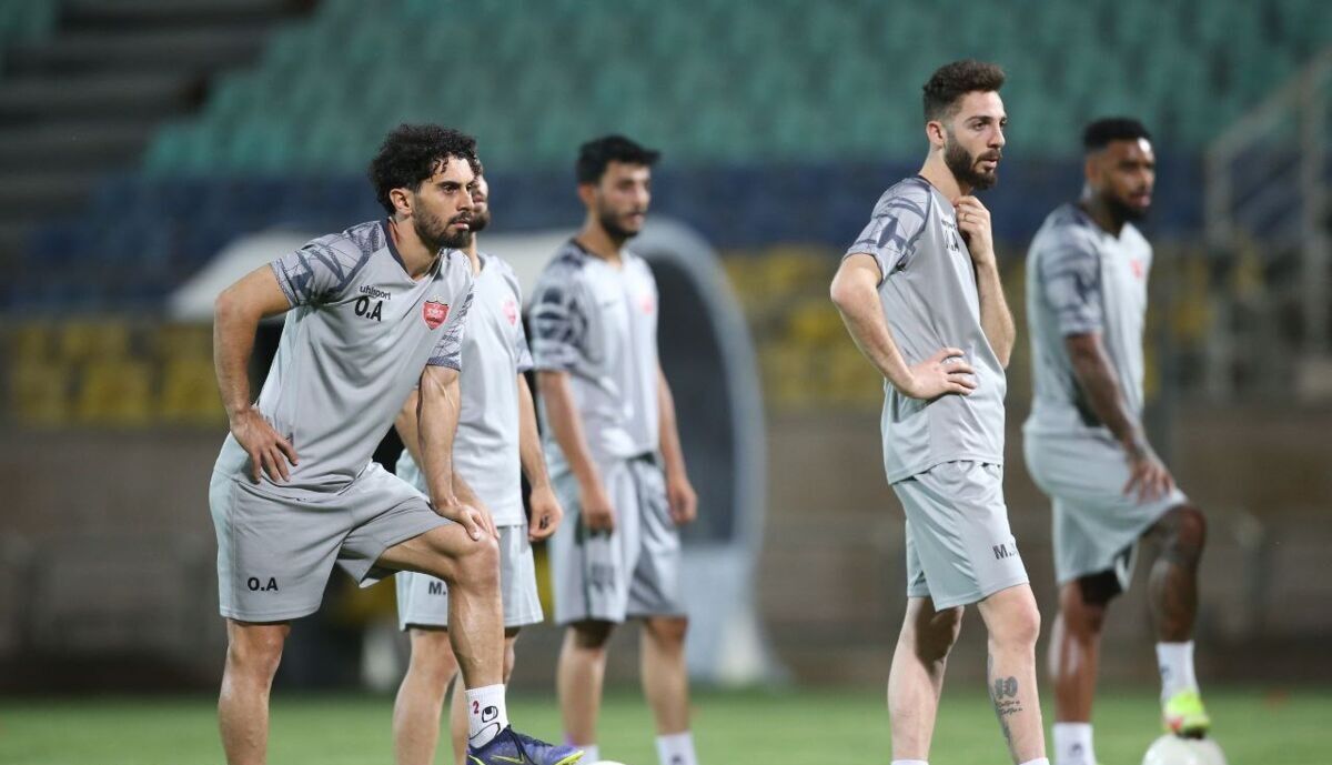 وضعیت عجیب سرخ‌ها؛ تنها پرسپولیس و یک تیم دیگر استارت نزده‌اند!
