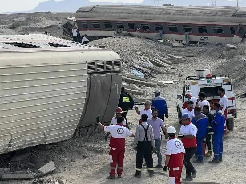 مقصران حادثه قطار باید محاکمه شوند
