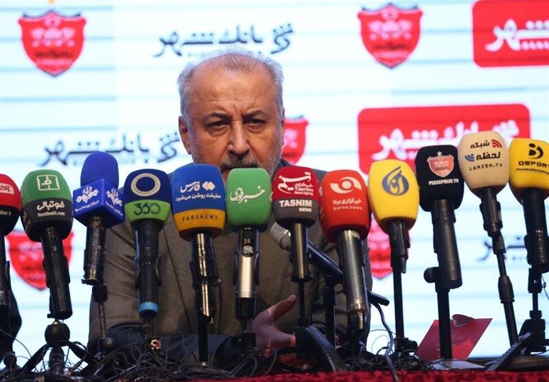 واکنش درویش به شعار «حیاکن رهاکن» هواداران: من باید در زمین گل بزنم؟