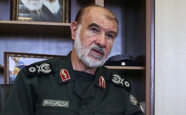 سردار اسدی: حضور ناو هواپیمابر در منطقه تبلیغاتی است؛ پاسخ این اقدام تبلیغاتی را هم فرمانده معظم کل قوا داده است