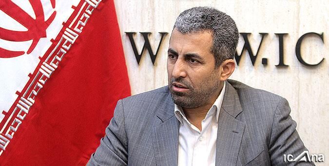 دولت نباید افزایش قیمت‌ها را با نان شروع می‌کرد