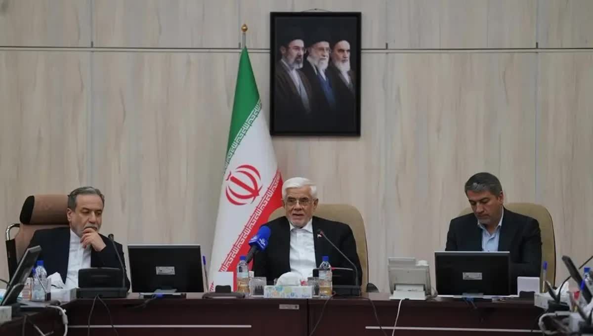 عارف: تشییع امام شهید خامنه‌ای با رویکرد مردمی برگزار می‌شود/ برخی کشورهای همسایه از تقاضای یک میلیون نفری برای حضور در تشییع خبر داده‌اند