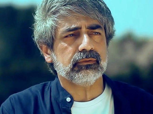سکوت گروه «ماکان‌بند» به احترام «حسین زمان» + ویدئو