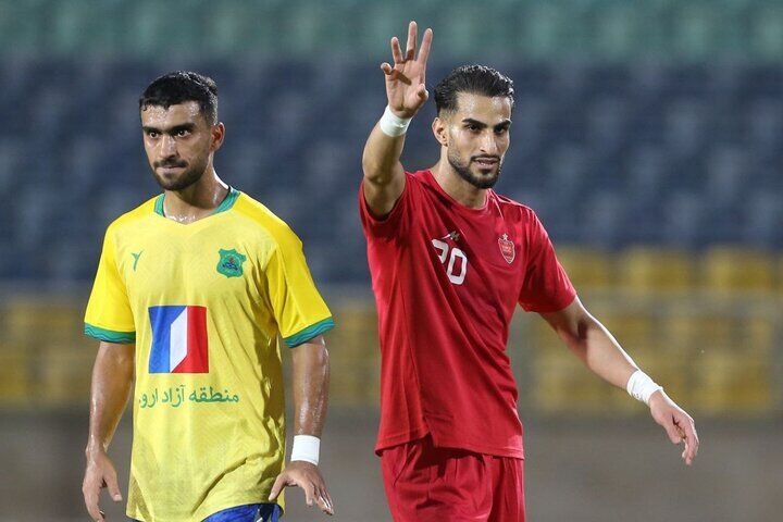 مجوز بازی 2 بازیکن پرسپولیس صادر شد