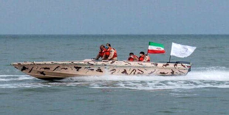کشف۲۰۰هزار لیتر سوخت قاچاق در دریای عمان