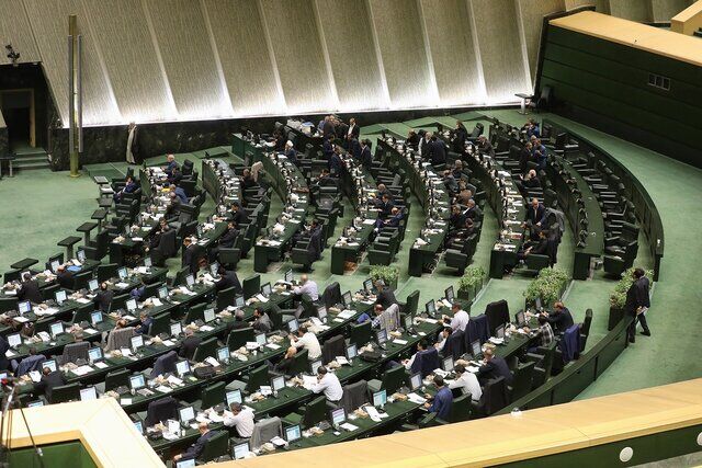 واکنش وزارت اقتصاد به ادعای تطمیع نمایندگان برای انصراف از استیضاح وزیر: مصداق بارز تهمت و بی‌اخلاقی است + عکس