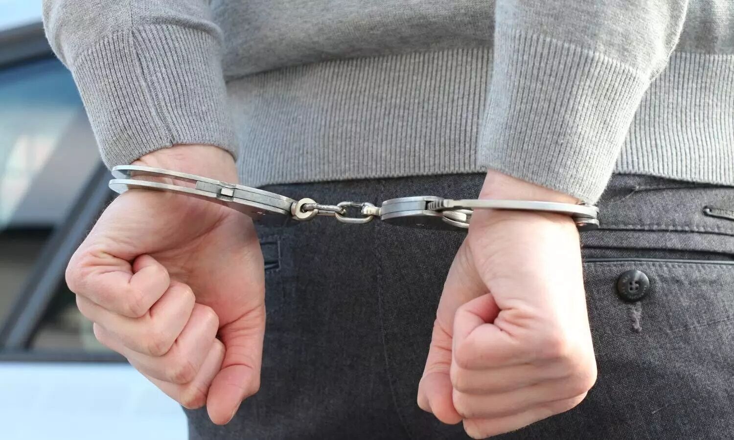 اجیر کردن سارق برای انتقام از زن جوان