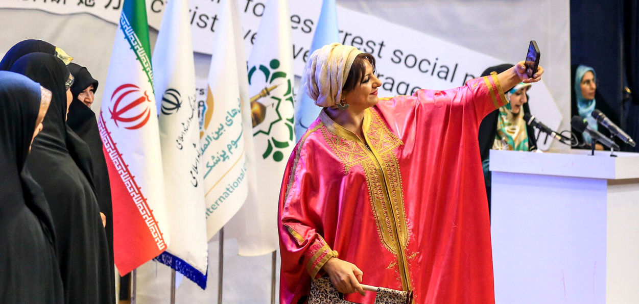سوال مهم از جمیله علم‌الهدی، «بانوی اول»: دستاورد همایش زنان تاثیرگذار و جشنواره خورشید چه بود؟
