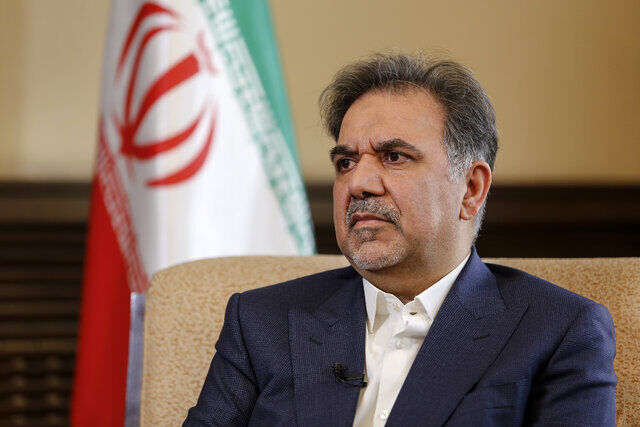 وطن‌خواهان نه تسلیم جریان حاکم می‌شوند و نه از سر تعصب کمر به شکستن کمر ملت می‌بندند
