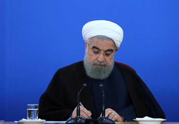 درخواست روحانی از قوه قضاییه/ به اظهارات کذب و افتراهای رحیم‌پور ازغدی رسیدگی کنید