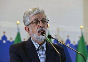 حدادعادل: رهبر شهید ساخت آسمان‌خراش‌ در شیخ‌نشین‌ها را به معنای پیشرفت واقعی نمی‌‎دانست