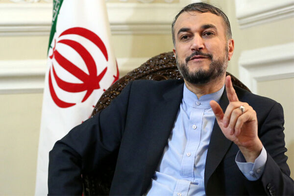 مقامات و موسسات غربی دخیل در تحریم‌ها را به لیست سیاه وزارت خارجه اضافه می‌کنیم