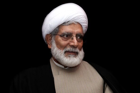 جبهه پایداری نشان داد که چندان هم به منویات رهبری پایبند نیست؛ اگر جایی کارش بلنگد خط قرمزش منافع خودش است نه رهبری