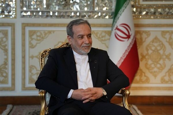 عراقچی: توان نیروهای مسلح ایران در برابر پیشرفته‌ترین ارتش جهان اثبات شد