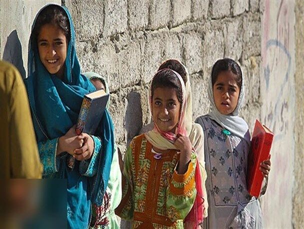 ببینید| سرویس مدرسه خطرناک دختران در سیستان‌وبلوچستان
