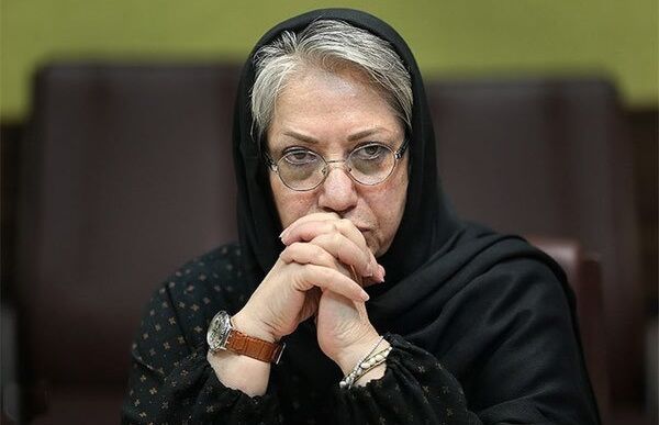 هنرمند، رعیت اربابانِ پادگانی نیست که سر به امربری خم کند/گرو گرفتنِ حق مسلم کار به ازای سکوت در برابر فشار و رنج مردم رسم دولتمردی نیست!