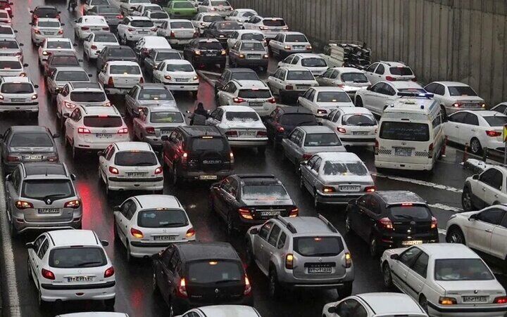 آخرین وضعیت ترافیکی و جوی جاده‌ها / ترافیک در ورودی‌های پایتخت
