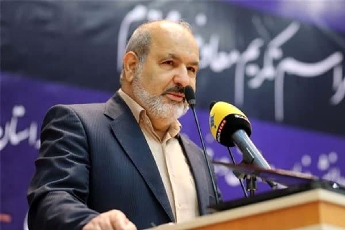 رئیس سازمان سنجش باید تحت تعقیب قرار بگیرد/ با مدیری که برای اجرا نکردن قانون استعفا می‌دهد باید برخورد شود