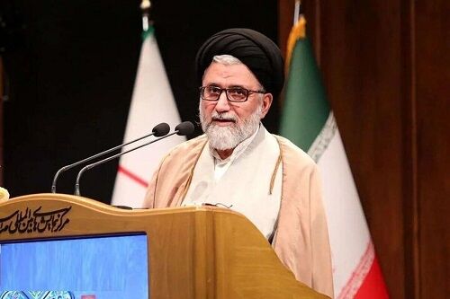 وزیر اطلاعات: دشمن تلاش می‌کند رهبری را هدف قرار دهد؛ گاهی با ترور و گاهی با هجمه‌های خصمانه‌/تغییر رویکرد آمریکا از براندازی به مهار ایران