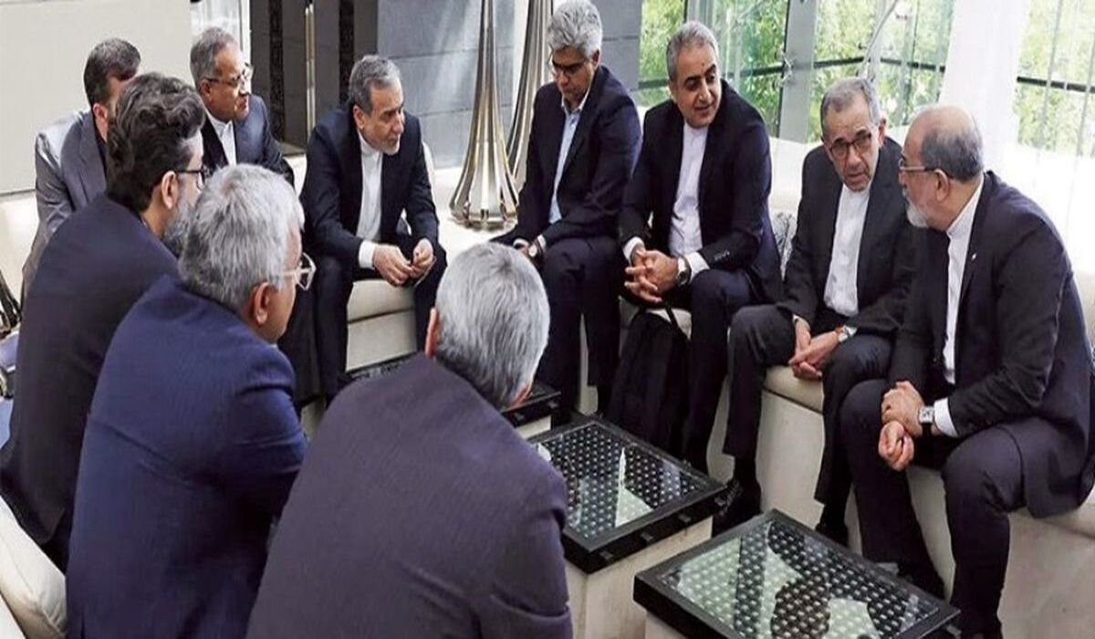چرا مذاکرات هسته‌ای به تعویق افتاد؟