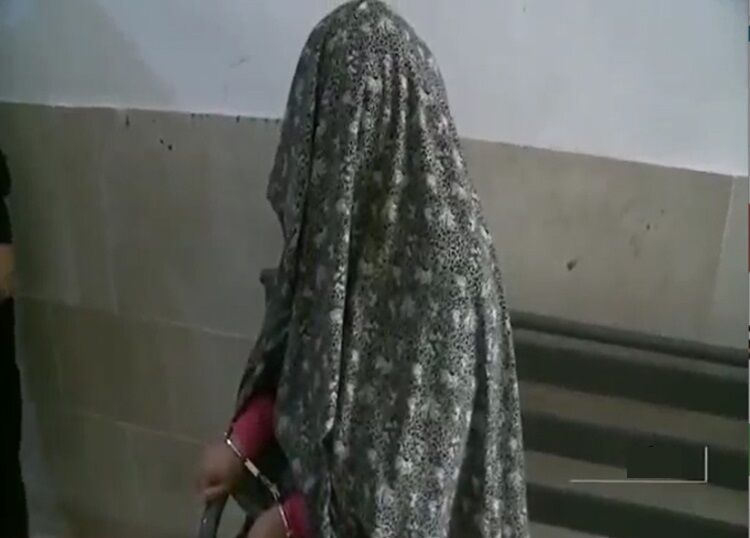 زندگی سیاه زنی که از کودکی معتاد شد