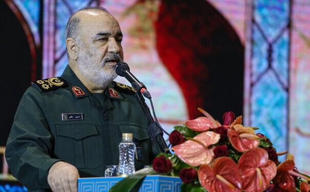 سپاه انتقام خون شهید صیاد خدایی را خواهد گرفت