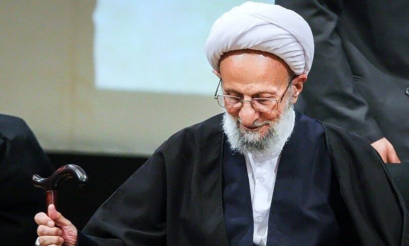 تحلیل کیهان از تعداد بیانیه‌های دوران انقلاب/ مصباح 16 بیانیه داد اما هاشمی رفسنجانی فقط 6 بیانیه