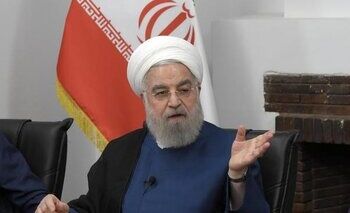 امام می‌گوید اعضای خبرگان توسط مردم انتخاب می‌شوند آن‌ها رهبر را انتخاب می‌کنند پس رهبر منتخب مردم می‌شود؛ ممکن است برخی نظر دیگری داشته باشند
