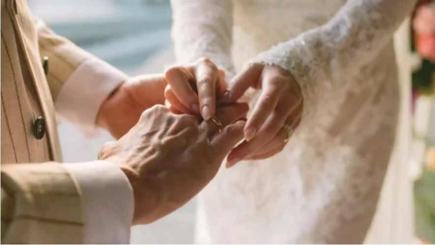 آگهی عجیب پیدا کردن همسر روی دیوار خیابانهای تهران+ عکس