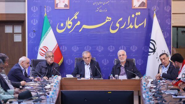 رئیس‌جمهور: استمرار وضعیت فعلی و نگهداری حجم بالای کانتینرها بدون ساماندهی در بنادر پذیرفتنی نیست