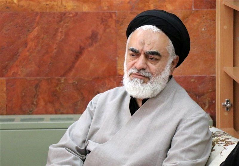 رهبر انقلاب هیچ‌گونه سفارشی در خصوص دفاع از ولایت فقیه نکردند؛ وظیفه اصلی مجلس خبرگان نظارت بر استمرار صفات رهبری است