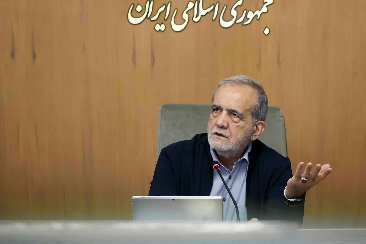 تصویب نامگذاری اول مهر به عنوان روز پرچم