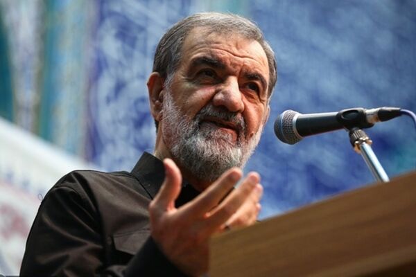 محسن رضایی: امنیت لبنان بخشی از امنیت سراسر غرب آسیاست/ ورود سوریه به میدان جنگ در لبنان بعید است/ ایران در ساختار نظامی حزب الله دخالتی ندارد