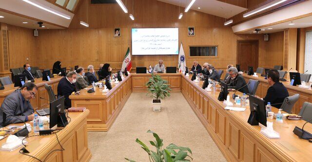 نگذاریم زنان از اتاق بازرگانی حذف شوند