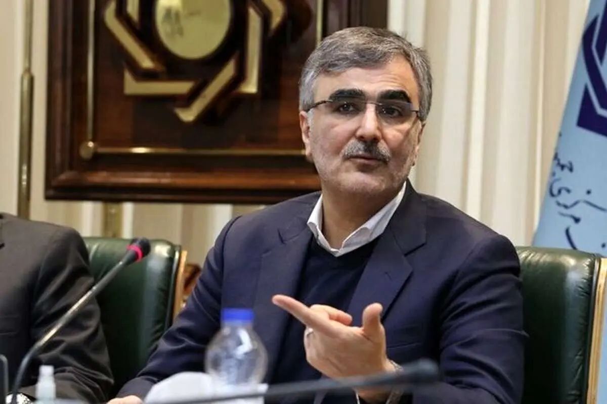 فرزین: امیدوارم از وضعیت نه جنگ، نه صلح خارج شده و به وضع عادی بازگردیم/ در تامین مالی و اقتصاد تنها هستیم