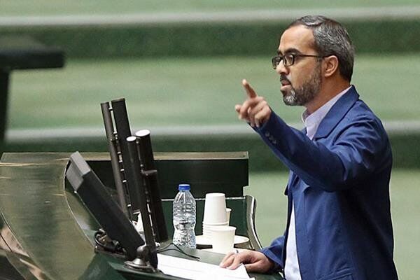 هشدار ایزدخواه نسبت به عواقب حذف ارز ترجیهی