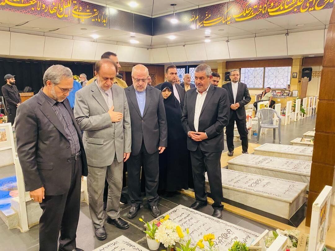 حضور هیأت پارلمانی جمهوری اسلامی ایران در روضة الشهیدین